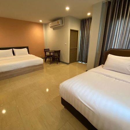 Zleep D Hotel Udon Thani Exterior photo